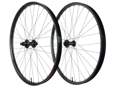 Bontrager Line Pro 40 TLR Boost Wheels - Reviews, Comparisons